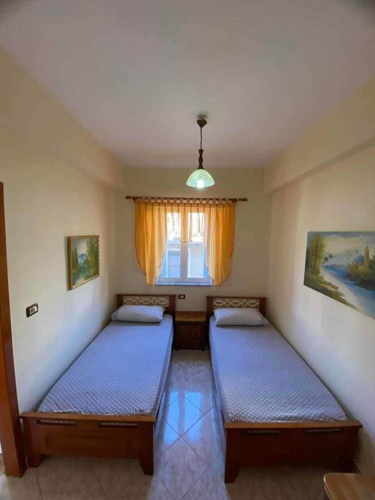 Koli Apartaments Sarandë Esterno foto