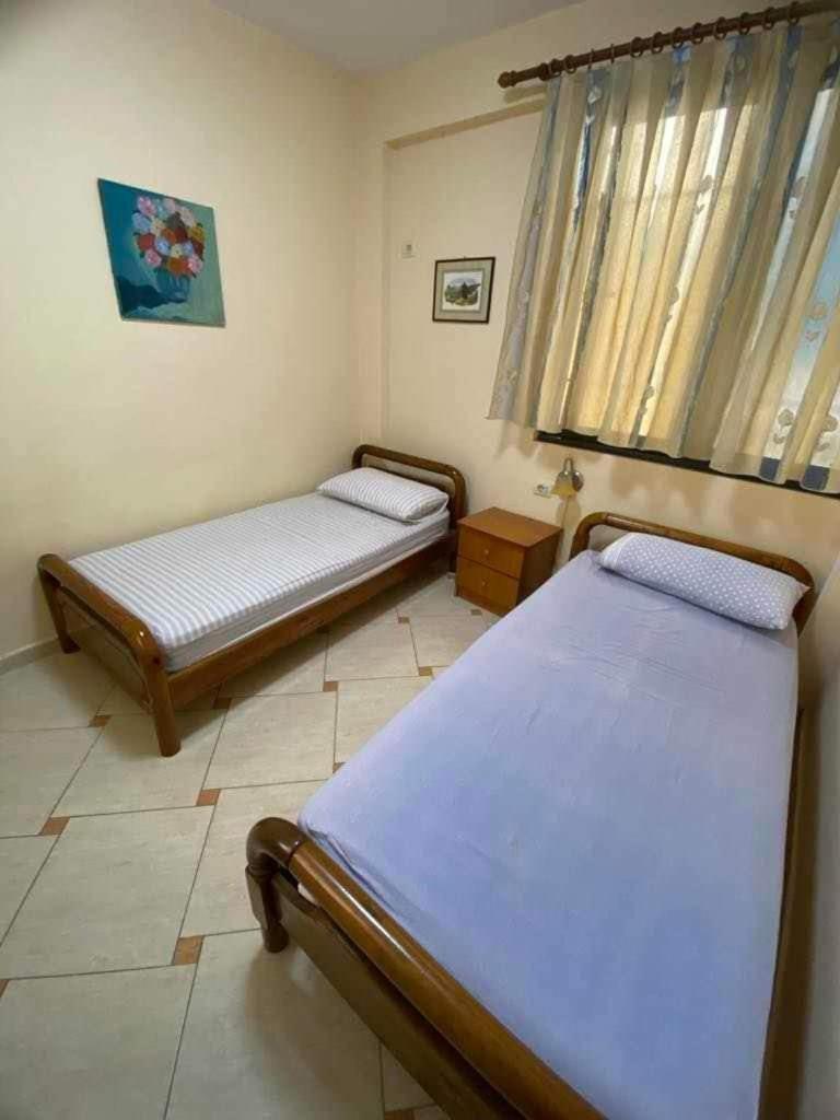 Koli Apartaments Sarandë Esterno foto
